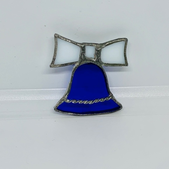 Jewelry - Unique artisan made stain glass bell brooch